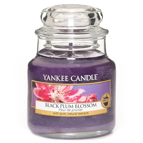 Svíčka ve skleněné dóze Yankee Candle Květ černé švestky, 104 g